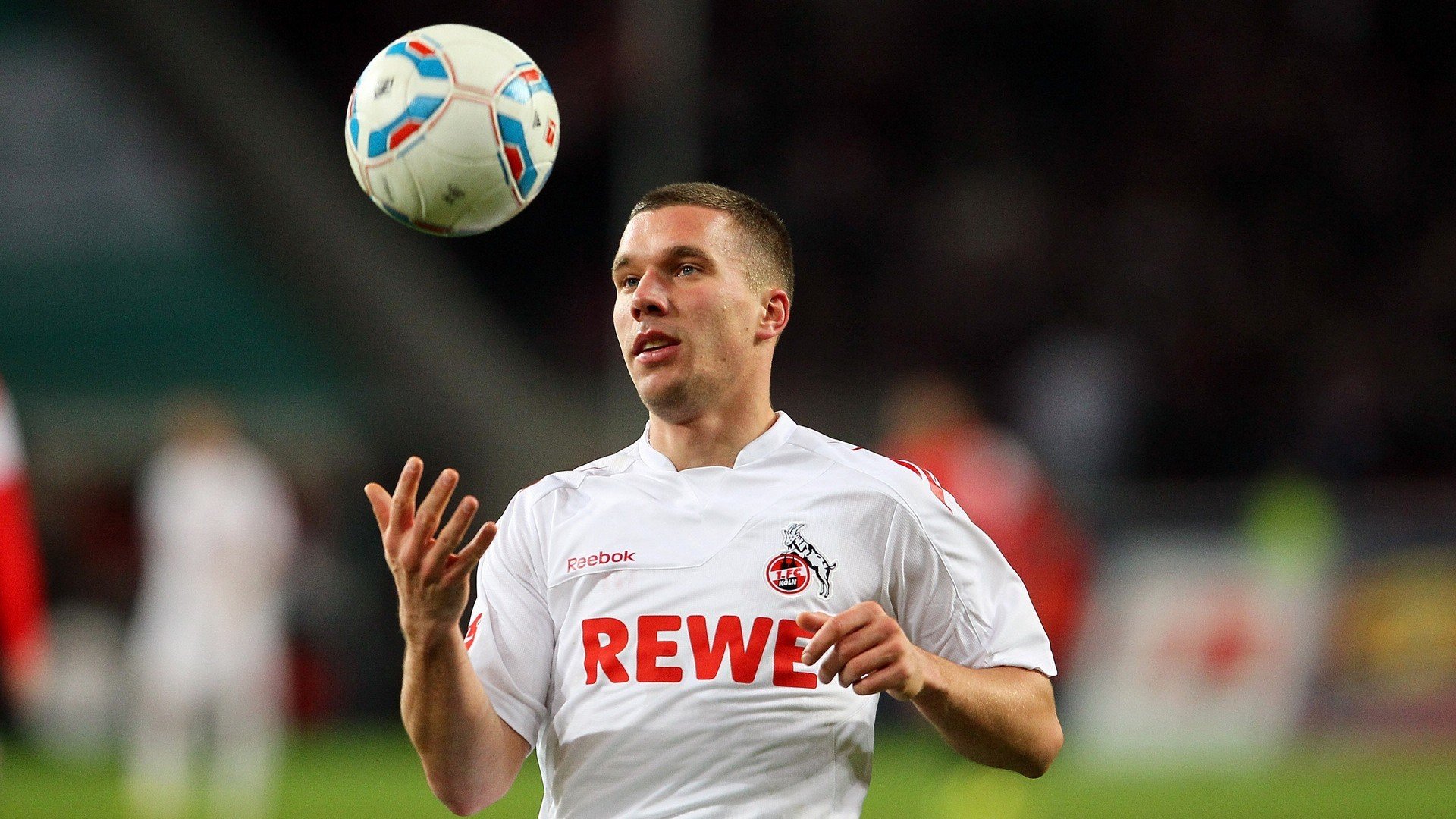 体育新闻中心体育营销创意，体育新闻策划案例